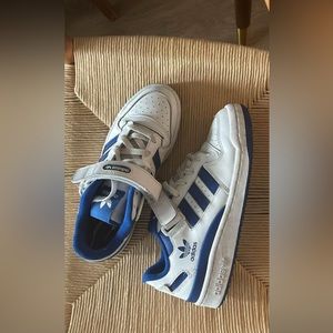 Adidas sneakers originals 39(size 8)